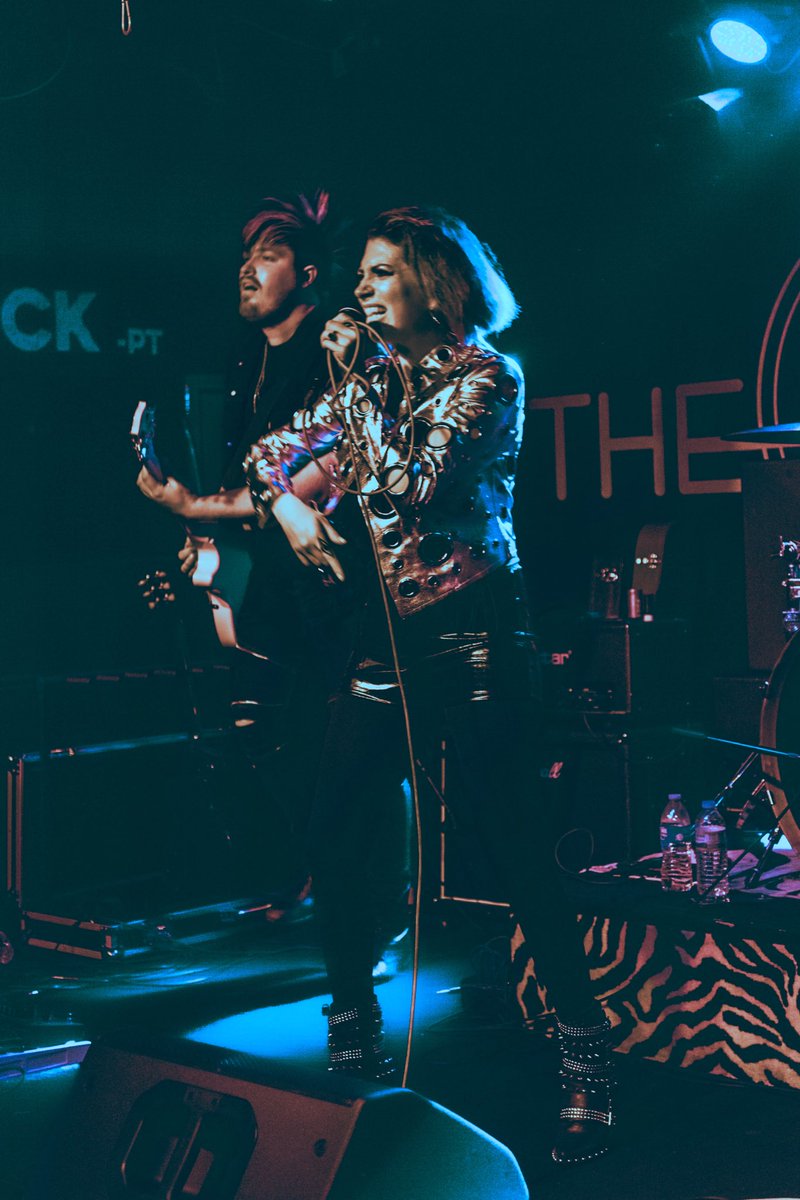 the_regimes's tweet photo. Such an incredible weekend,,, show last Friday and we picked up a new tour bus! This Wednesday we play Jack’s Patio with @shallowsideband & @messerband. Super excited to rock out for ya! 🤘🏼#gandhisgun #thechangesweface https://t.co/dIMB76lZQJ
