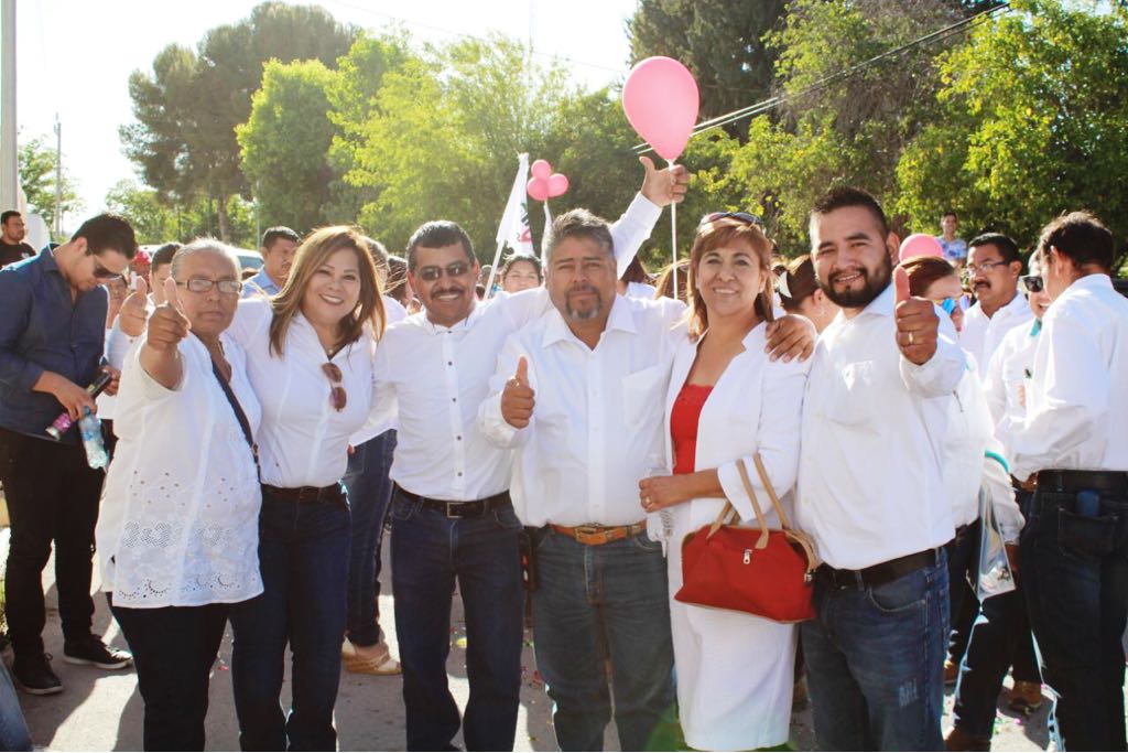 PRICoahuila's tweet photo. Se llevan a cabo registros de Candidatos a difetentes alcaldias en el Estado con un gran apoyo de la ciudadania hacia todos ellos #EstamosListos #AvanzarContigo https://t.co/eBzF24HfmN