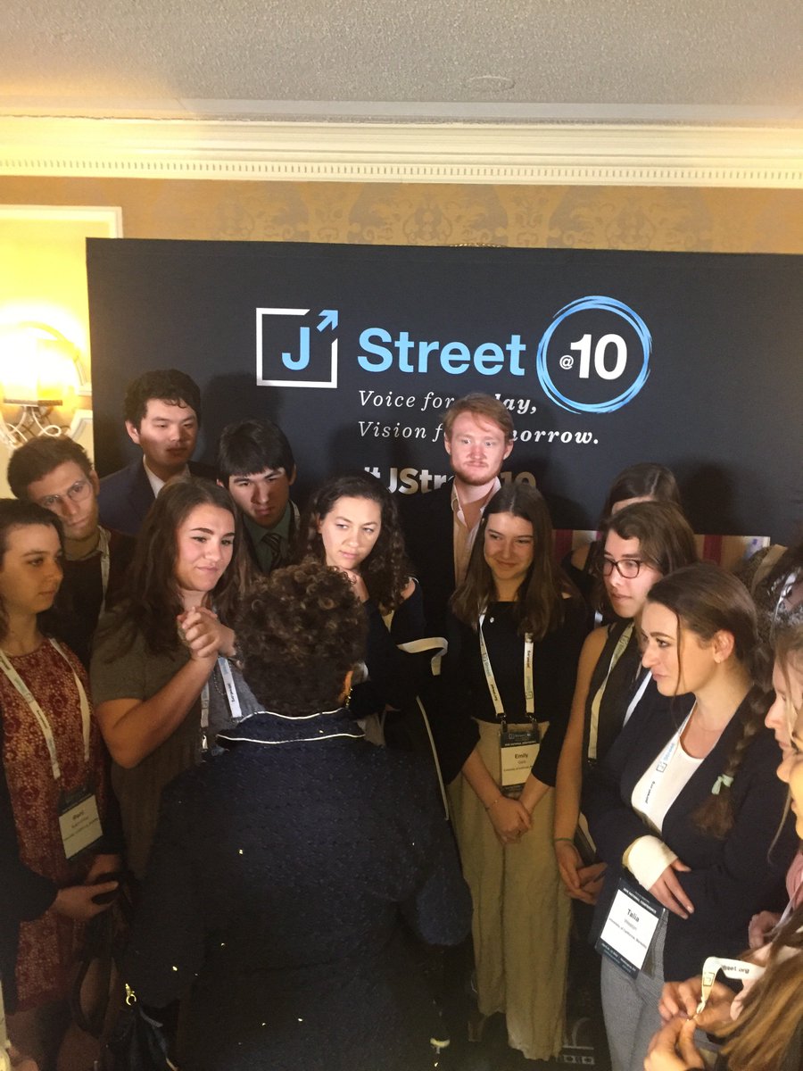 jstreetu's tweet photo. .@JStreetUCB with @RepBarbaraLee at #JStreet10 !!! https://t.co/yskiv2D8ue