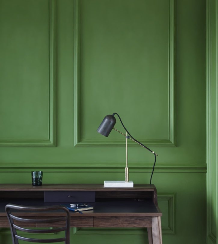 Britain's top interior designers chose the 4 paint colours they can't live without for Country Life magazine. Find out more on my new blog post bit.ly/2GZJ6Mk