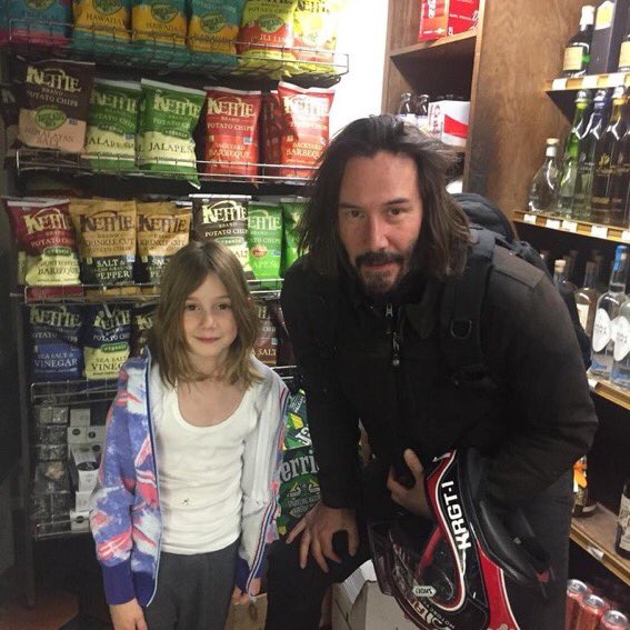 keanuthings's tweet photo. keanu reeves hanging out with kids https://t.co/xXIhtChUcb