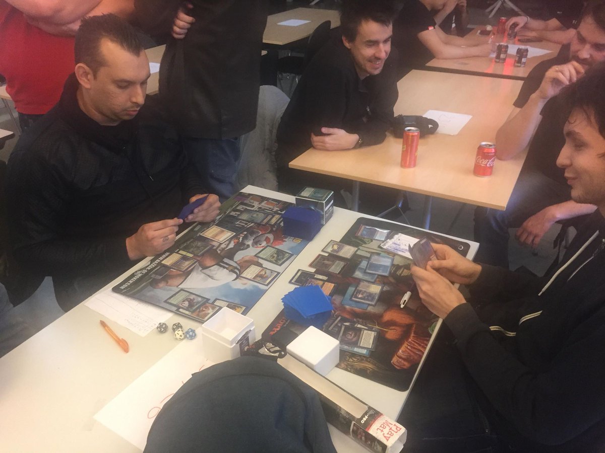 Zap_91's tweet photo. ZAP : Top 8 (96 joueurs) 

Yisan VS Thrasios / Tymna 

Arabho VS Kraum / Tymna 

Kess VS Akiri / Silas 

Akiri / Silas VS Zurgo

#ZAP #MTG #DuelCommander #EDH #Top8 https://t.co/20kgk52wkP