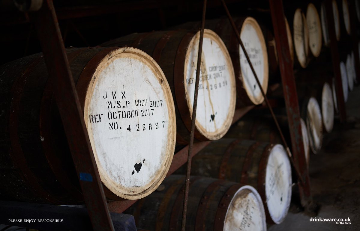 AppletonRumUK's tweet photo. The heart on our barrels symbolises the passion and pride in our rum and our island. #AppletonEstate #Rum #MadeByJamaica #JamaicaRum #CraftDistilling #BarrellAging #Distilling #Distillery #BarrellHouse #Craft https://t.co/D2D4DBulUh