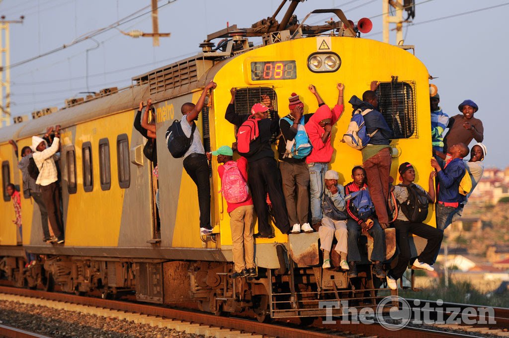 Tdashearth's tweet photo. 📢The train going. IT'S TIME TO GAIN. 📢 

➖LIKE 

➖RETWEET 

🚩FOLLOW WHOEVER IS FOLLOWING YOU.🚩 
#Trapadrive #MALINDIdrive #GainWithTrevor #GainWithJnShine #GainWithPyeWaw https://t.co/f2EJSC7nxb