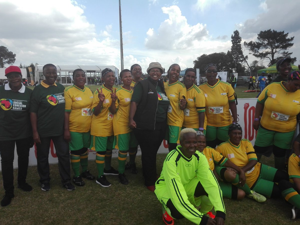 GautengSACR's tweet photo. #PSCG18 Gogo' s from Soweto are the winner's in their category of the Premier Social Cohesion Games 2018 as they are congratulated by @FaithMazibukoSA https://t.co/eZchqyjxx3
