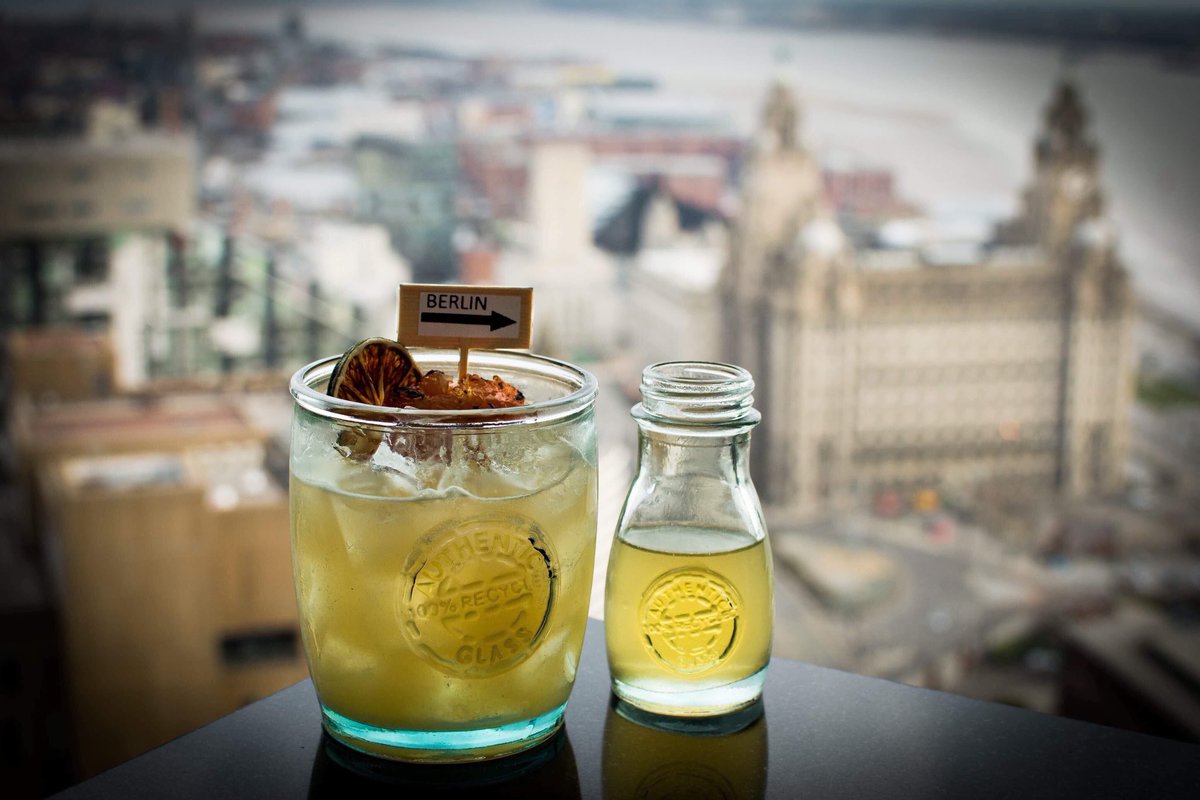 Panoramic34's tweet photo. Panoramic 34’s Cocktail entry for @WorldClass 2018
Imperial Jenever and Tonic
↪️ Inspired by a traditional Gin & Tonic.
#worldclassdrink #makeitworldclass #tanqueray10 #berlin #resourcefulbartender #heatthemoment #craftcocktails #ginandtonic #ecofriendly #DIY #homemade https://t.co/XPFF3xeZw7