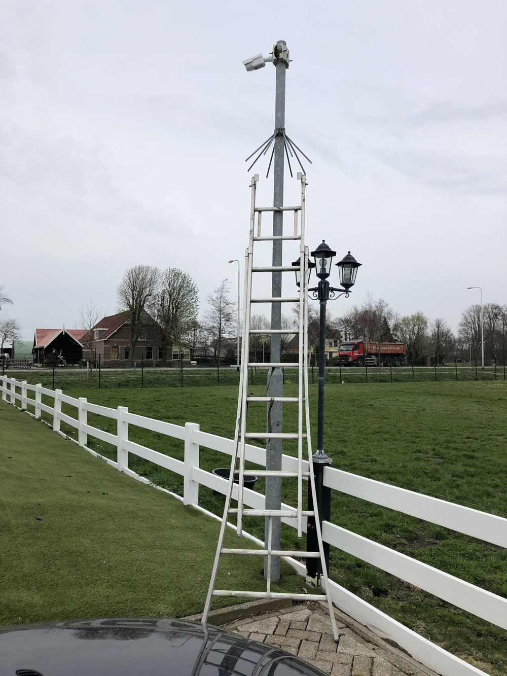 camera masts in Voorschoten.