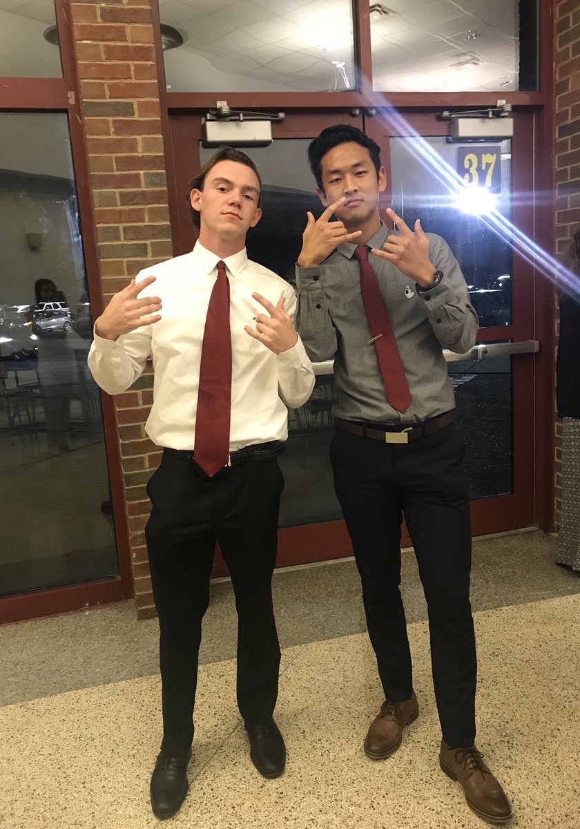 Aaron Moon tweet media