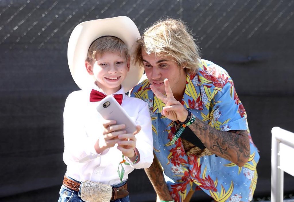 18sChella's tweet photo. Justin Bieber and Mason Ramsey https://t.co/tGp2Nlzqcu