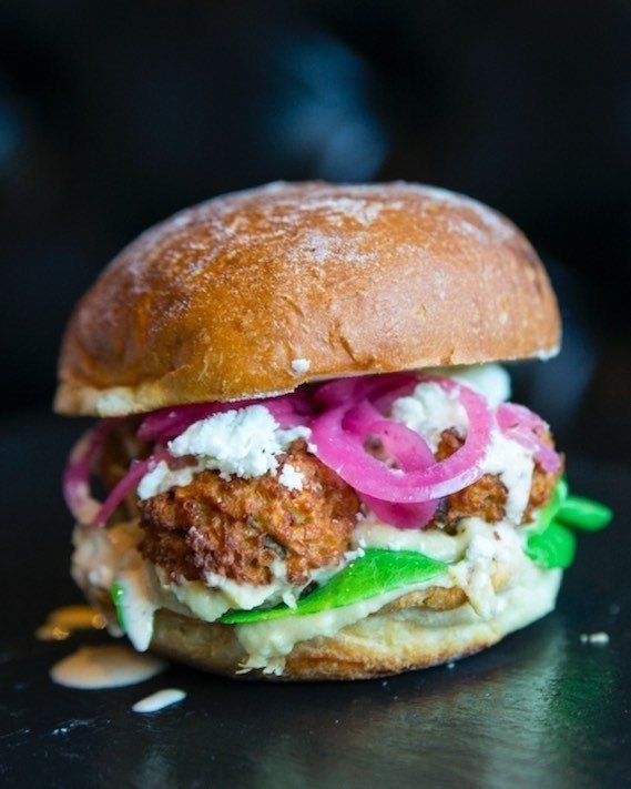 Locate_Eat's tweet photo. @Regrann from @stillwaterstavern - Check out this delicious Falafel Burger. House-made chickpea and quinoa falafel patty with hummus, pickled onions, tzatziki, and lettuce on a pita bun.

#burger #veggieburger #veggieburgerintampa #spdt #stpete # stpeter… https://t.co/PIn9EKFbLZ https://t.co/T26xPMzgGT