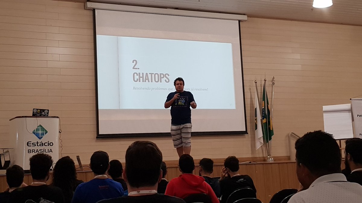 ETTBrasil's tweet image. Agora no #DarkmiraTour, @pokemaobr fala sobre a &quot;moda dos chatbots&quot;.
Daqui a pouco, mais sobre essa excelente palestra.

#DarkmiraTour #PHPDF #phpsp #EnterprisePHP #ETTBrasilNoDarkmiraTour @DarkmiraTour @iMasters