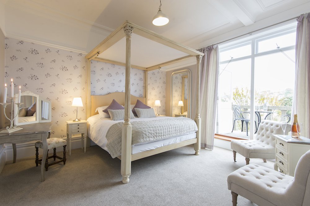 Hotelonscilly's tweet photo. Celebrating a special occasion? Our Count Leon rooms are the perfect base for a romantic trip to the Isles of Scilly!
https://t.co/z8hX5hax9h https://t.co/gdEv8YU2qq
#romanticgetaway #honeymoon #birthday #SpiritofScilly #IOS #ScillyIsles #HotelonScilly #StMarysHallHotel https://t.co/ihb3mddZV9