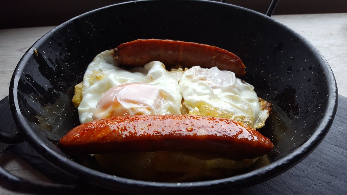 chousadolea's tweet photo. Xornadas gastronómicas da raza Mós no restaurante @PulperiaAurora https://t.co/584R8xt55n