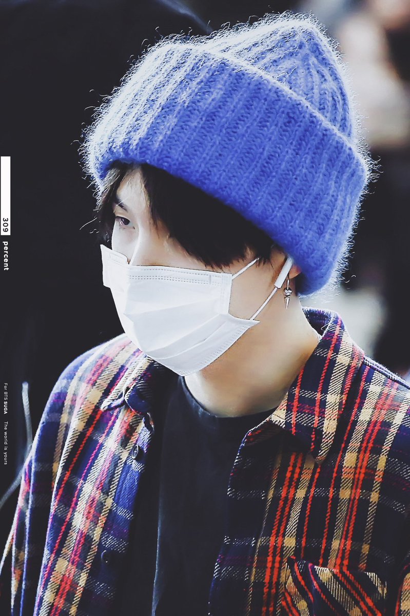309percent_suga's tweet photo. 180413 김포출국 

소년  少年💙

#방탄소년단  #BTS #슈가 #SUGA #민윤기 https://t.co/kYC6GC80C9