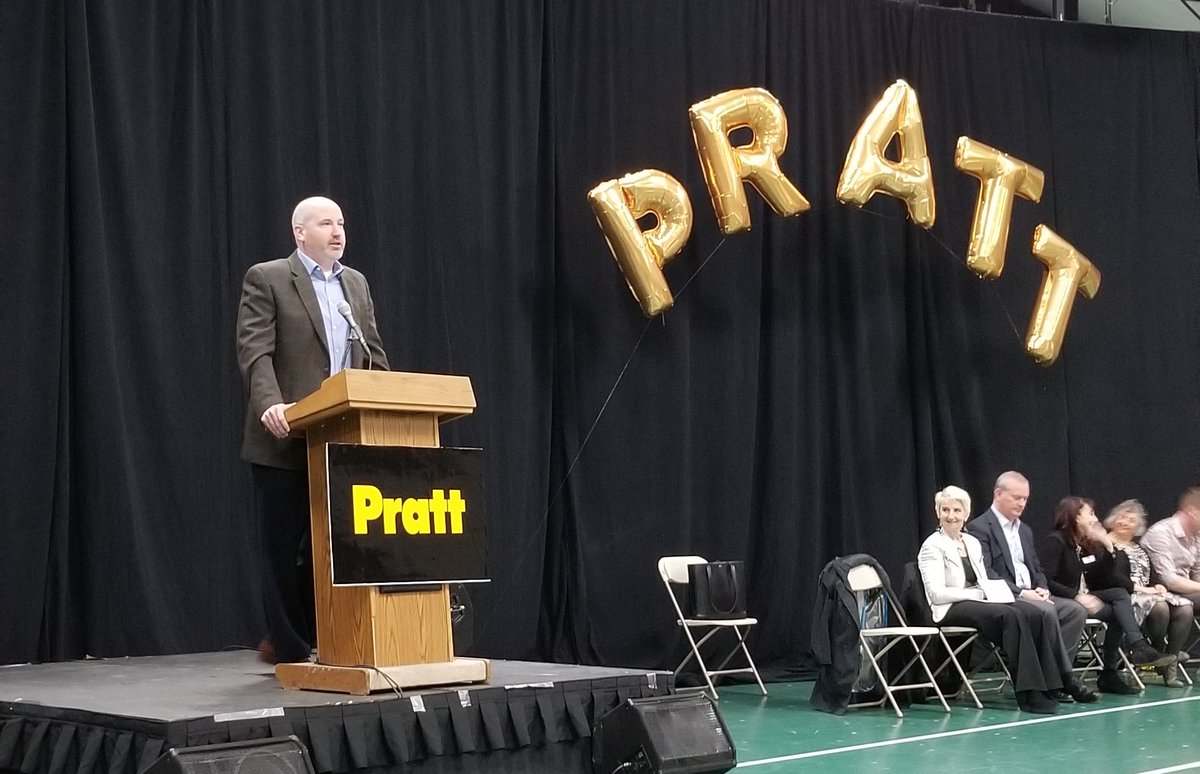PrattRecWell's tweet image. @GoPrattGo Athletic Director @WalterRickard addresses future @PrattInstitute students at accepted students day in the #arc. Welcome to Brooklyn, future Cannoneers! #DesignedForSuccess