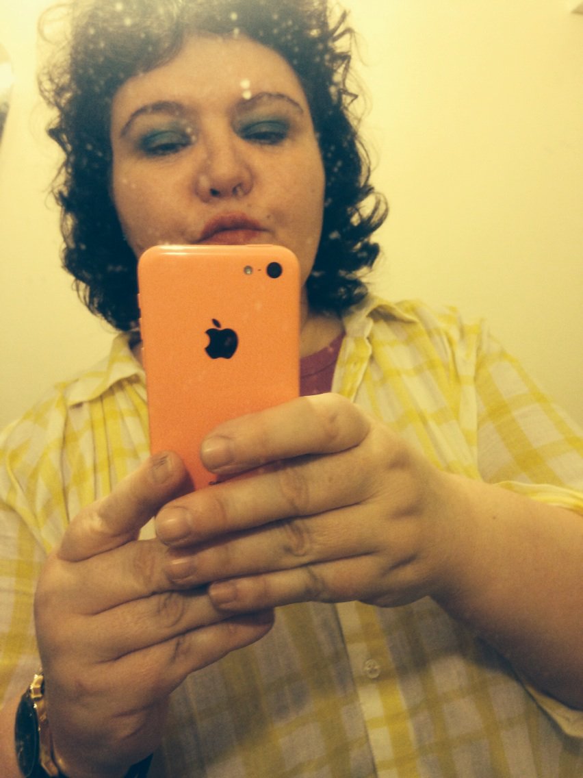 FionaHa09210946's tweet photo. I think I need to clean this mirror https://t.co/0h7O0LlJ3d