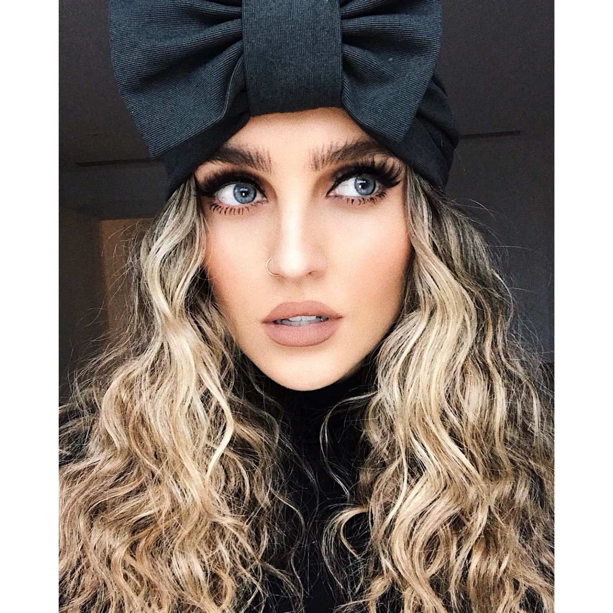 jerrievibe's tweet photo. Perrie and Hatchi via perrie's IG💕 https://t.co/QH52XY5jFS