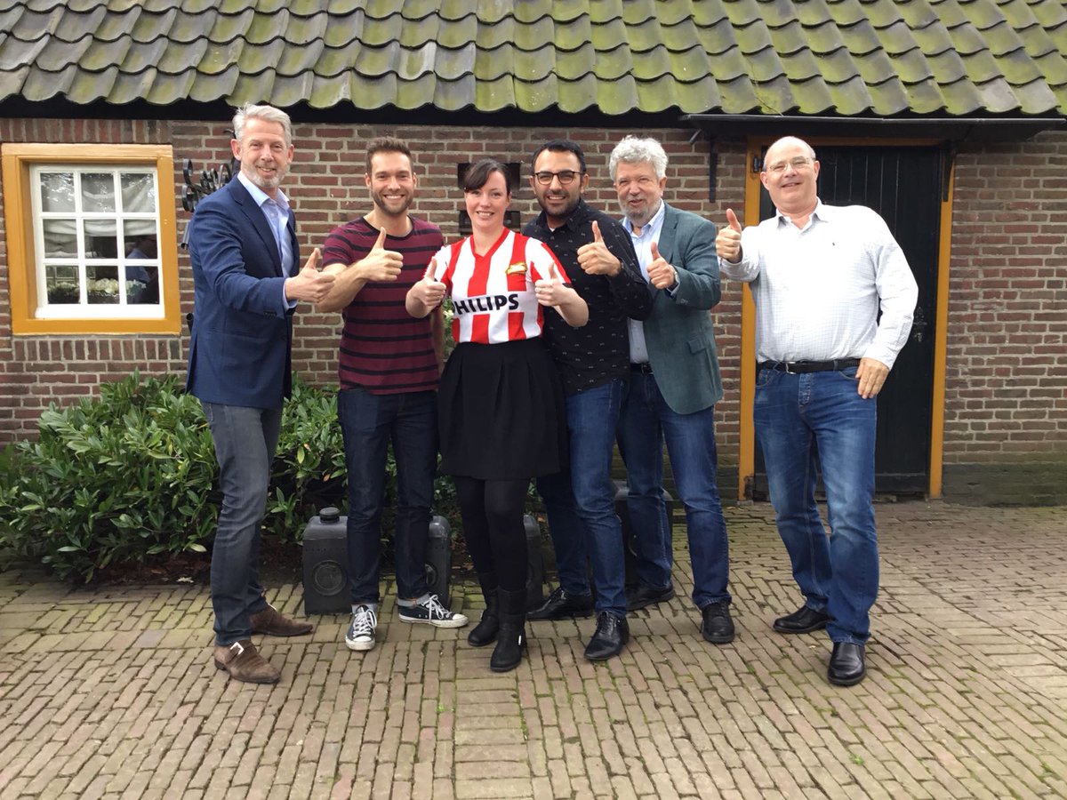 Yasin040_nl's tweet photo. VVD, GroenLinks, PvdA en CDA zijn hard aan de slag om te zorgen dat Eindhoven ook de komende jaren voorop blijft lopen. Een ander team is nog sneller en kan de koppositie nu al veilig stellen. Wij wensen @PSV heel veel succes vandaag. Come on PSV! #psvaja https://t.co/0zcWIa2iQb