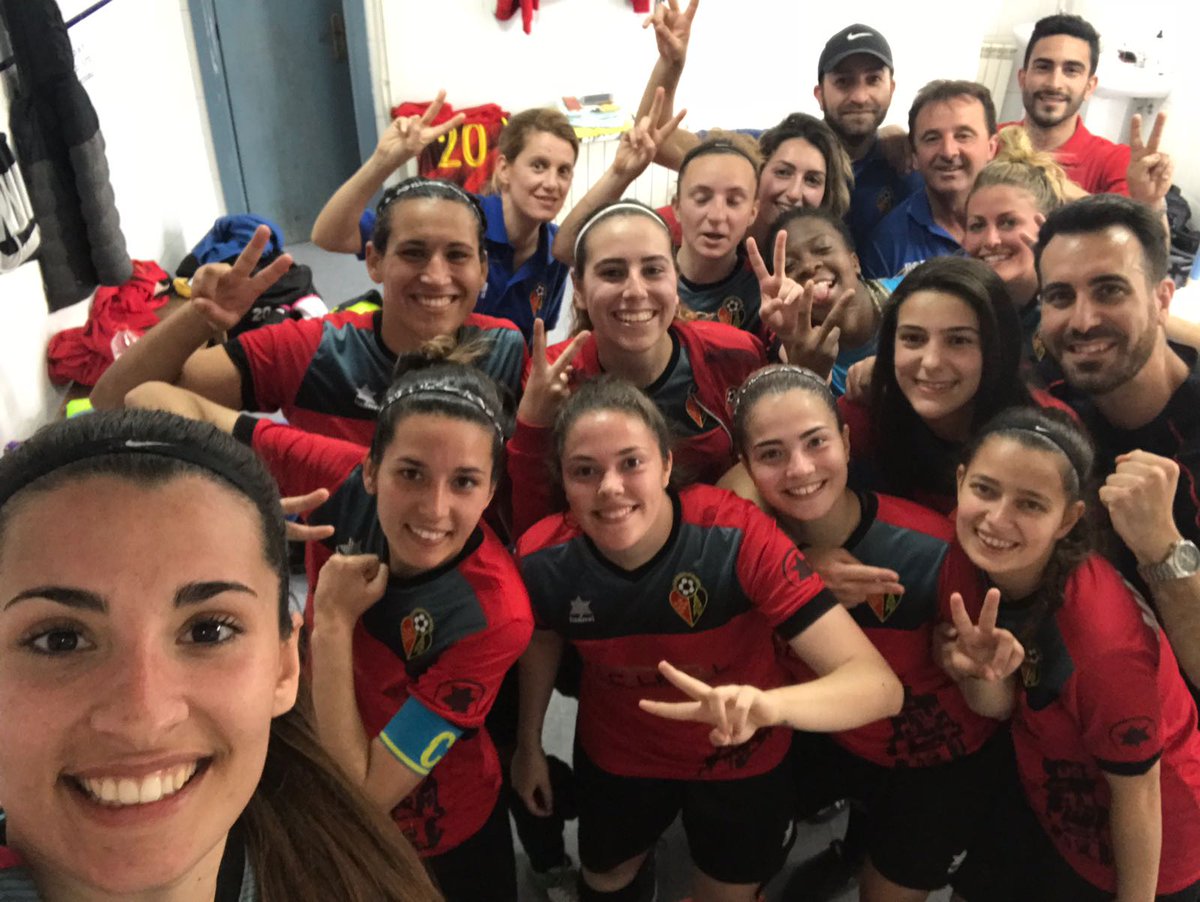 laurik_8's tweet photo. Campeonas! Y ascenso a 2ª!
#capciudaddemurcia #femenino https://t.co/MLRAN0M0jP
