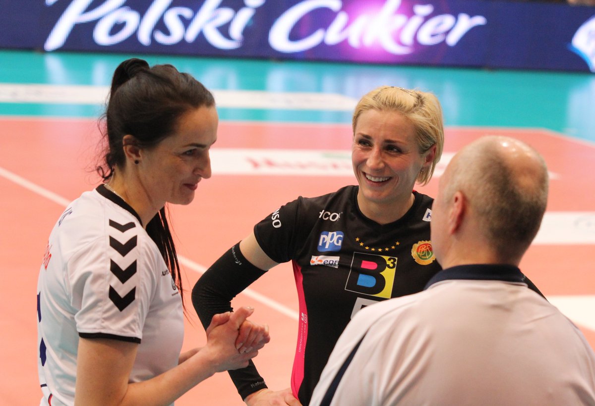 MKSMuszyna's tweet photo. Za parę minut rozpoczęcie pierwszego meczu w rywalizacji o 7 miejsce @SiatkarskaLiga : 
@MKSMuszyna Polski Cukier Muszynianka - @bksbielskopl 🏐🏐🏐 https://t.co/m6q1LYVG1J