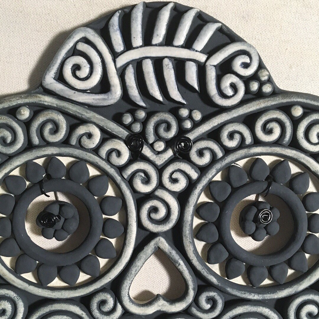 LoriDawnCeramic's tweet image. #pices 10”W wall hanging 
💜♓️💜
#loridawnceramics