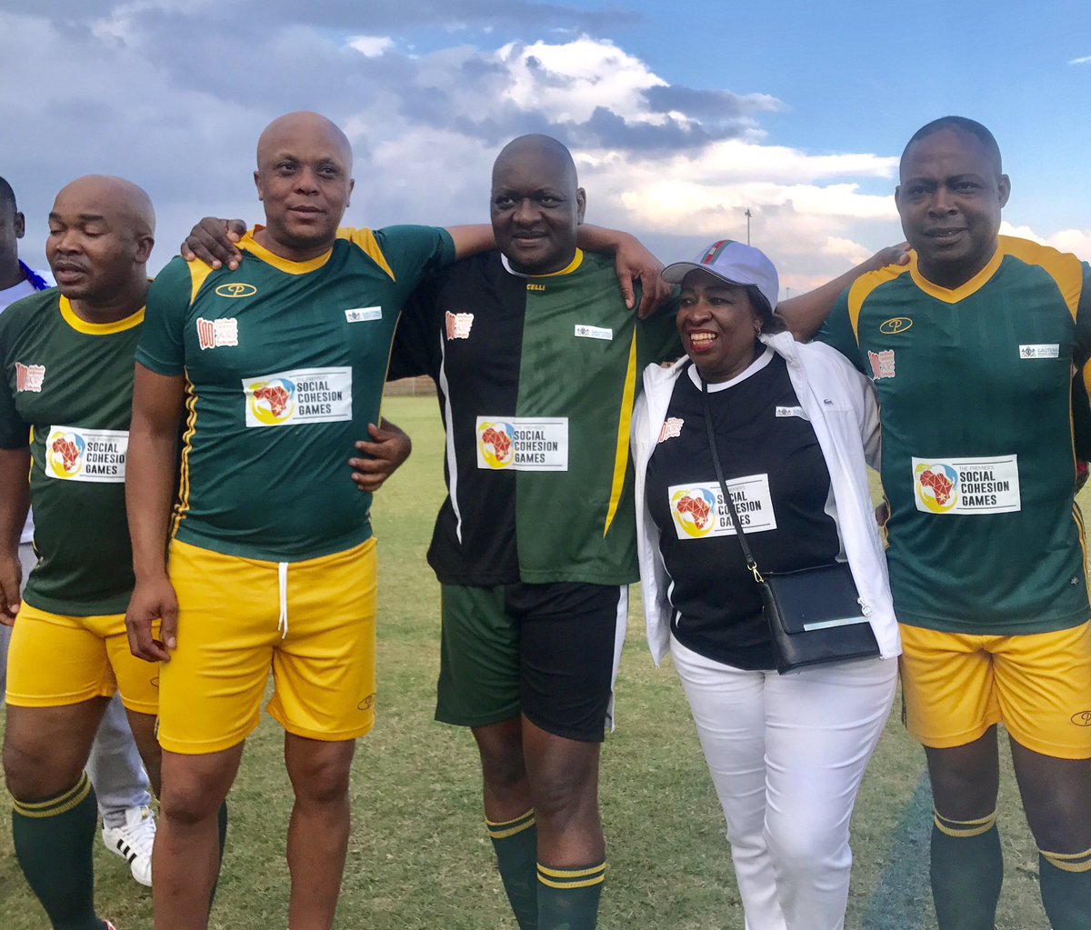 GautengProvince's tweet photo. #PSCG18 Premier with some of his team mates Kennedy Makara, Doctor "16V" Khumalo, King Kalu @KalushaPBwalya and MaNtsoelengoe @PREMIERSCG @GautengSACR https://t.co/OKkFeQf2tt