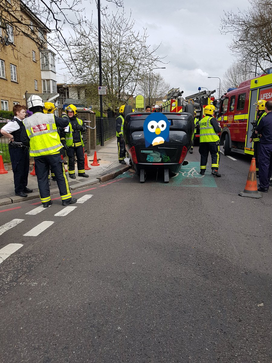 808MD and 5432MD deailing with a RTC in #Peckham #SE15 #PeckhamRoad where the vehicle flipped onto its roof! Thankfully the driver escaped with minor injuries. Peckham Road is now open ^808MD