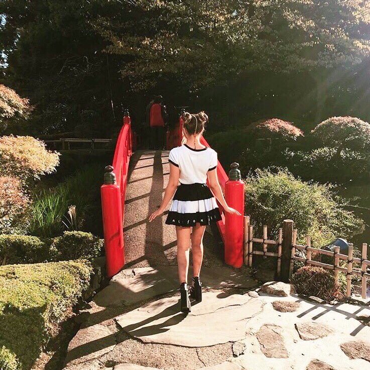thebestofjade's tweet photo. jade x nature is a beautiful concept https://t.co/TVbOKgLDIL