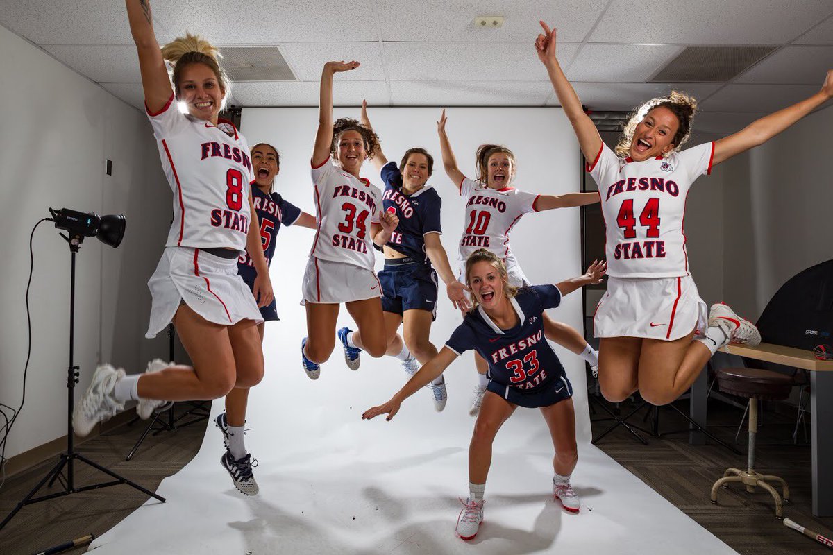 fresnostatelax's tweet photo. Last home game for these 2018 Senior Bulldogs! Be there today to honor them with a ceremony prior to our 1PM start vs San Diego State. #GoDogs #FSU534 https://t.co/C2LopUvNTp