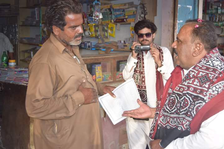 RaheelBhutto3's tweet photo. #SindhWantsWater
عوامي تحريڪ جو مرڪزي صدر ڊاڪٽر رسول بخش خاصخيلي ٺٽي ضلعي جي مختلف شهرن ۾ سنڌ جي پاڻي تي مسلسل لڳندڙ ڌاڙن، پاڻي جي هٿرادو کوٽ ۽ ڌارين کي شناختي ڪارڊ ڏيئي سنڌين کي اقليت ۾ تبديل ڪرڻ خلاف سنڌ سجاڳي مارچ ۾ سنڌي عوام کي  بيدار ٿيڻ لاء عوام کي آگاهي ڏيندي https://t.co/3xhk6L4Hdf