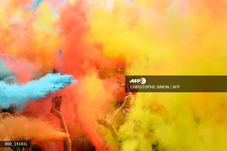 s_chauveauAFP's tweet image. 🇫🇷 "Colour run" in Paris. #AFP 
#colorrun #colorrun2018 
 📸 @tofsimon