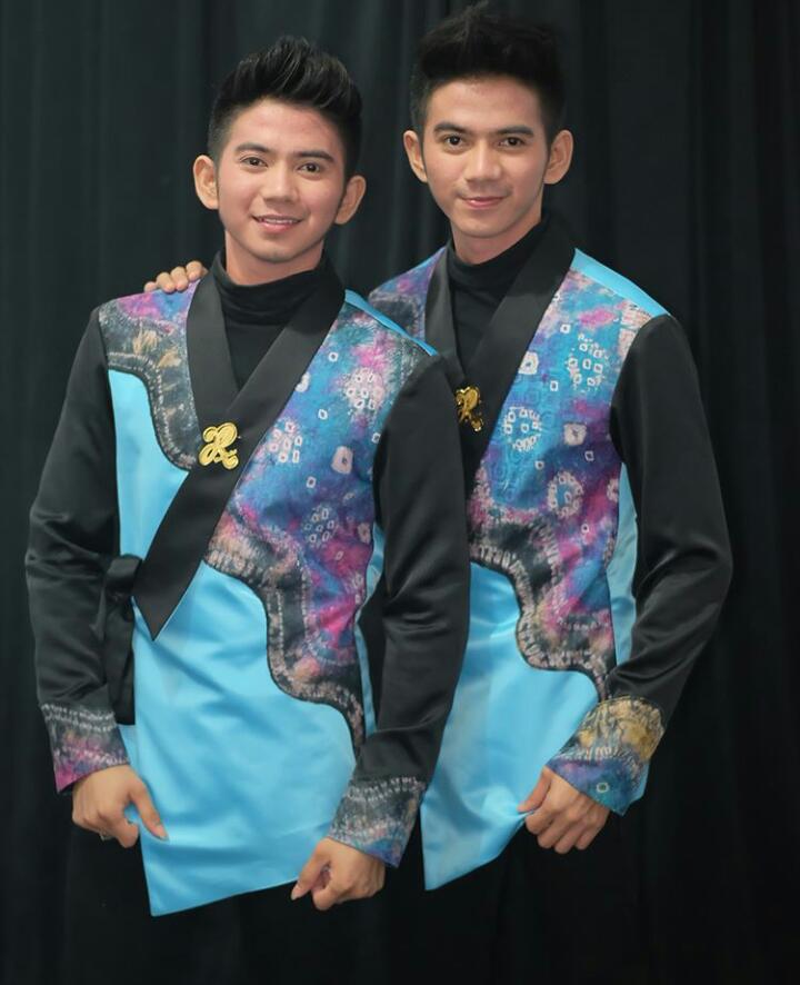 Terlalu tamvann untuk dipandang kau bang <a href="/DA2_Rizki/">Rizki 2{R} Real</a> <a href="/DA2_Ridho/">Ridho 2{R}</a>
#RizkiRidhoTourDAVAIndramayu