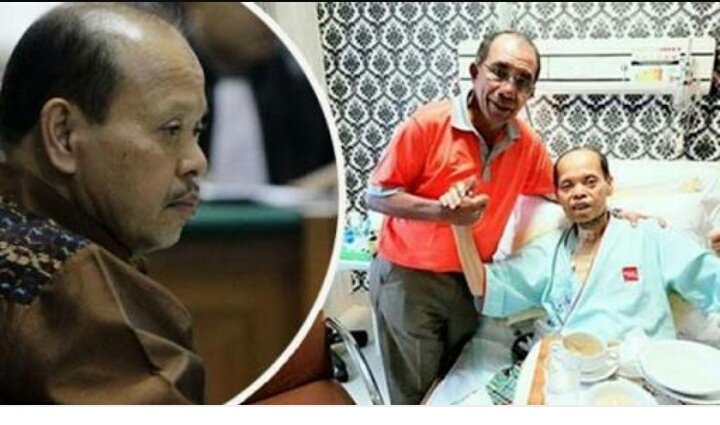 gyono72's tweet photo. @KiSURO15 @LawanPoLitikJKW Lebh baik para orang partai jgn mencaci-maki  dulu wktu Jokowi baru jd gubernur DKI sama Bhatoegana di tertawa kan ... Betapa sombong nya orang Demokrat pada saat berkuasa ketika ajal mendekat hanya taubat dan penyesalan ingat caci maki mu itulah yg di ingat semasa hidup.. https://t.co/C7cJwELGHm