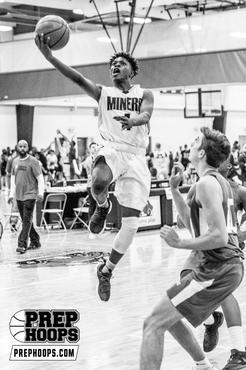 Scorpio67Photo's tweet photo. Can't wait to catch more of the 17's high flying action today for the wrap up of the Prep @PrepHoopsCO Tournament!
#miners #prephoopsCO #PHSpringKickoff #scorpio67photo https://t.co/hdbp5O0kN9