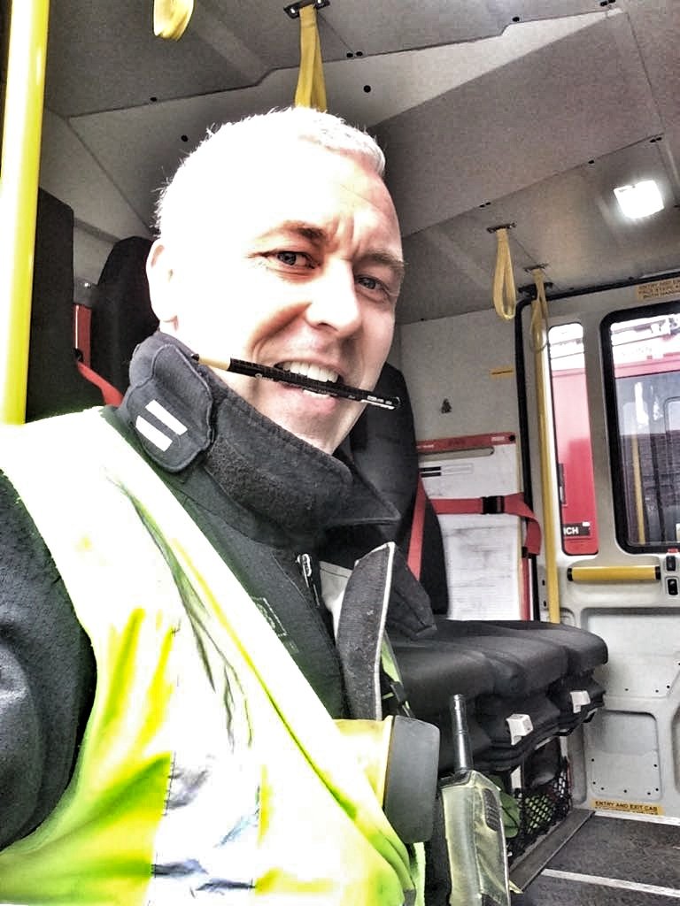 LFBGreenwich's tweet photo. Four pump BA drill at Erith. 
Old Kent road, Bromley, Royal Eltham and Greenwich attended.

Scenario was a fire in a disused warehouse.
Always training

@bexleyfire
@BromleyLFB
@LFBSouthwark https://t.co/FAGkTZjE8B