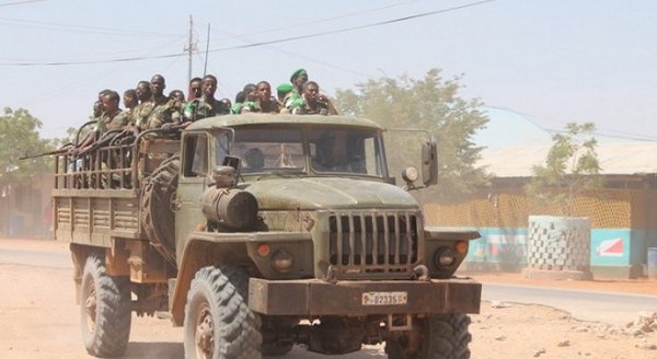 ceelhuuronline's tweet photo. #Update
Ethiopian troops officially withdrew  in #Dusmareb, after Ahlu sunna Administration merged to Galmudug State #Somalia https://t.co/DRKy8EYbkk
