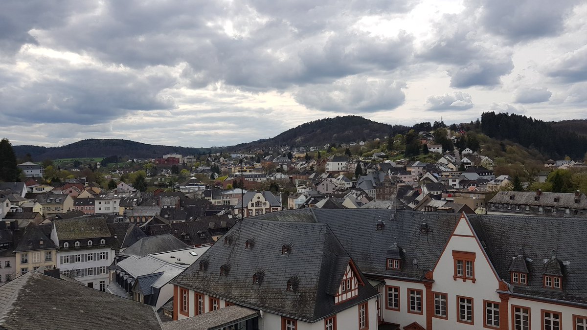 mogroach's tweet photo. Schönwettercacher 😎
#geocaching #saarburg #kurztrip https://t.co/GEMXnFMttR