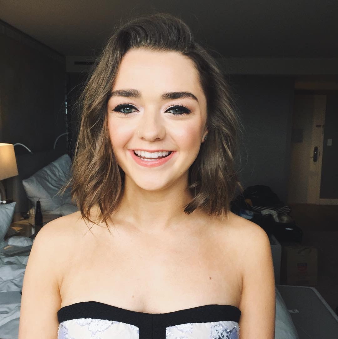 ThronesUpdates's tweet photo. Happy 21st birthday, Maisie Williams! https://t.co/qCaWsVB3Cc