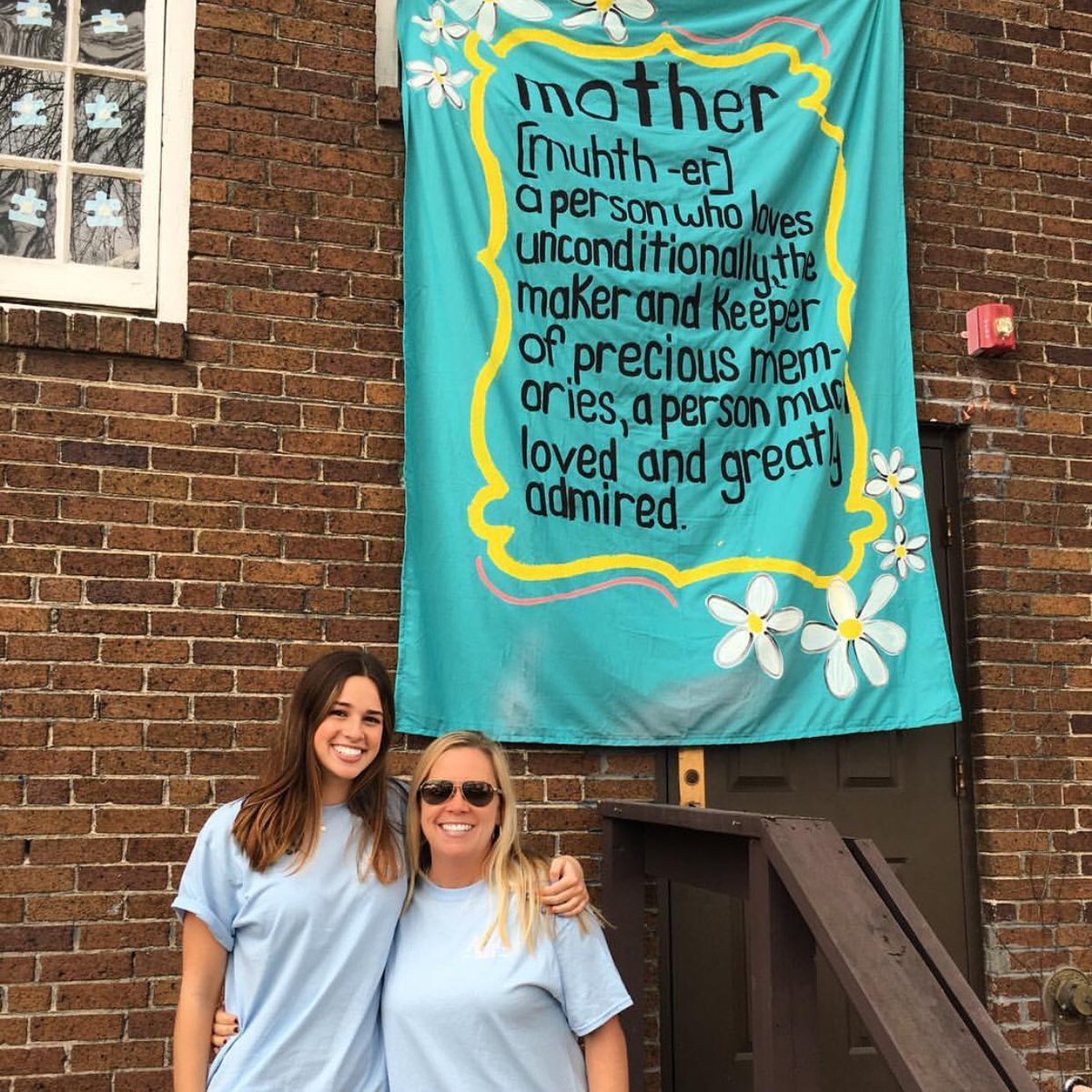 Alpha Xi Delta-UIUC tweet media
