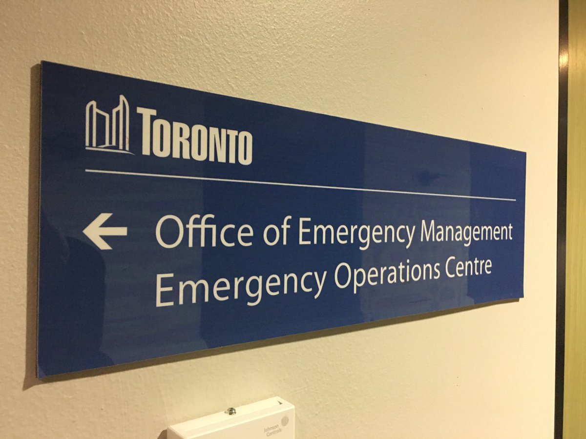 JohnTory's tweet photo. Visited the City’s Emergency Operations Centre this morning for an update from @TorontoOEM on the ongoing response to this weekend’s storm. #icestorm https://t.co/yCxB0XMcMt