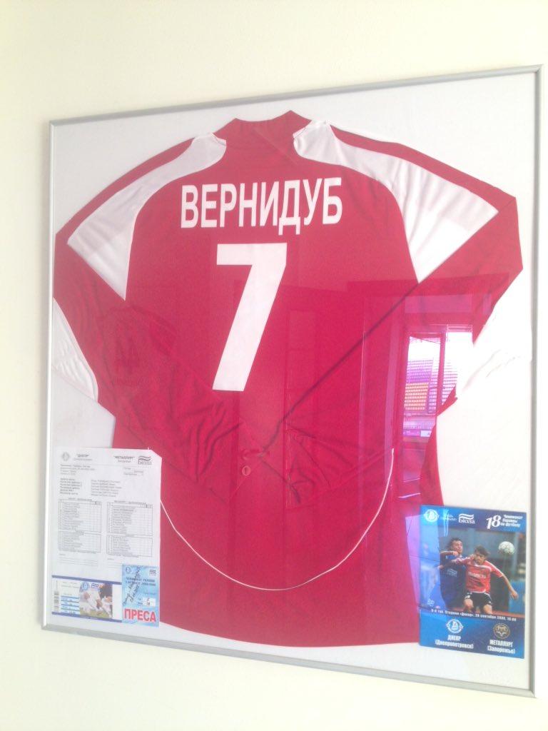 skichko2plus2's tweet image. Хтось пам'ятає Віталія Вернидуба під номером 7 у Металурзі? Сьогодні не він,а його батько Юрій,із Зорею о 19:20 на 2+2 протистоятиме Ворсклі