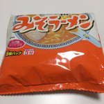 え？ポストにラーメン!メルカリで購入した商品が意外な梱包で届いたw