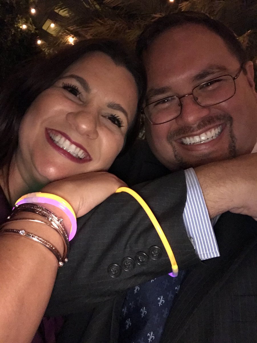 JayCocoFL's tweet photo. What a great night! The #GettingShetty wedding was an amazing celebration of #love
#cocothumbsup https://t.co/KkEYyOv87c
