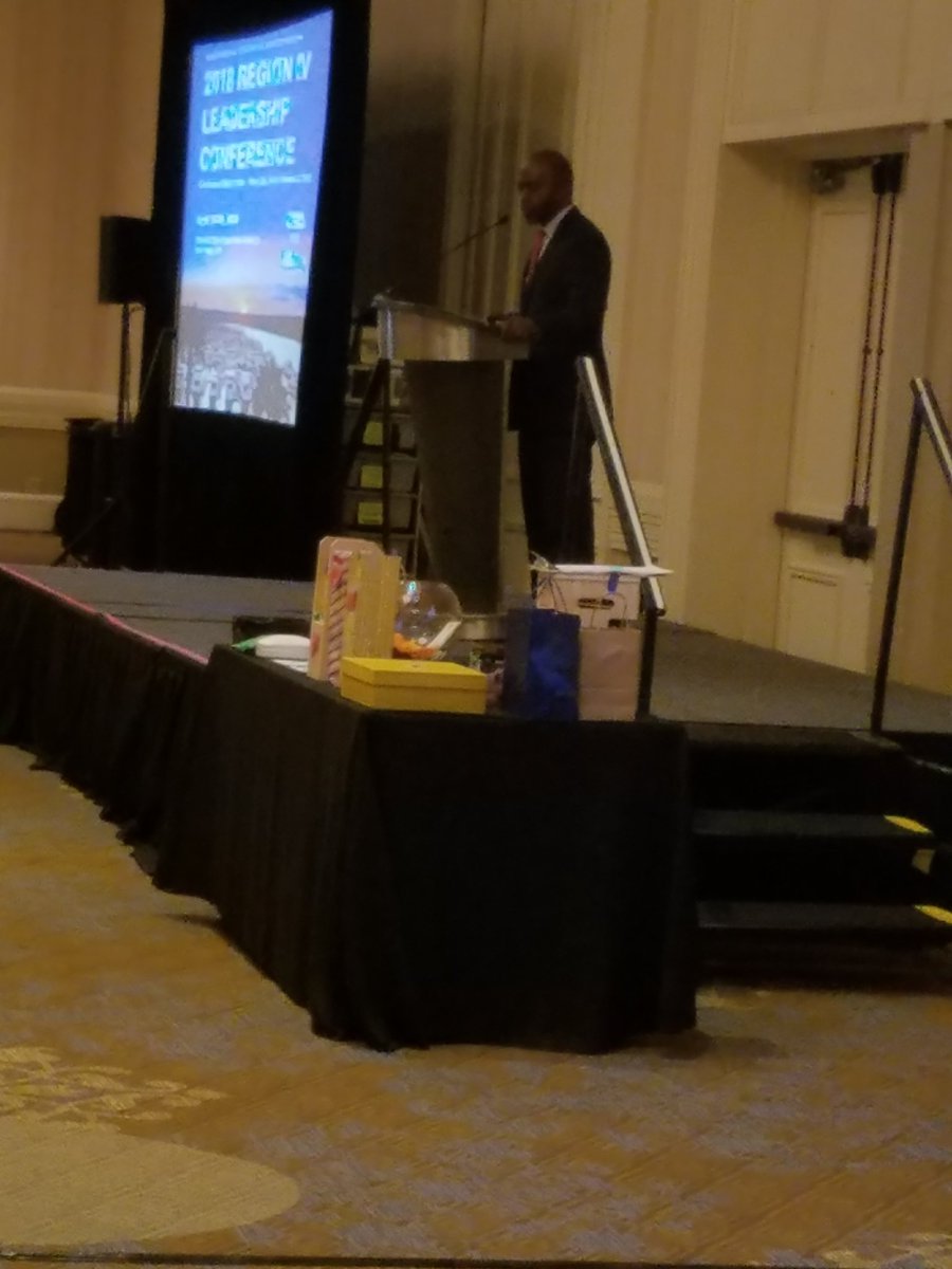 CTA_lisaadams's tweet photo. @TonyThurmond believes in funding preschool over funding prisons. Tony Thurmond for Superintendent of Public Instruction! Vote on June 5th!
#CTAR4 https://t.co/POUYBXHp1e