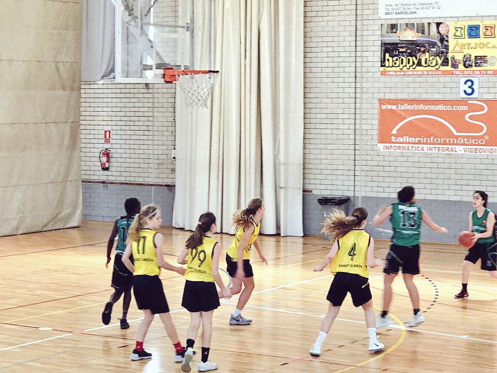 ASRBasketAlmeda's tweet photo. 🏀 @BasquetLloret 35 - #IF2ALM 56

Bona feina en el segon partit de la tercera fase!!

#goAlmeda #jornadaAlmeda #basketAutèntic https://t.co/V8VcH4xnYM