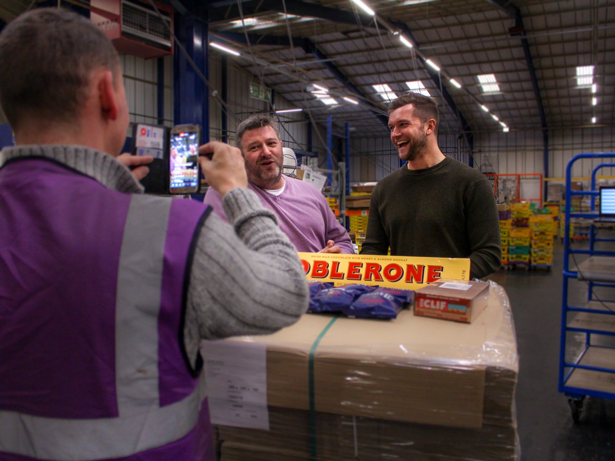 thegradsoc's tweet photo. Missed our guest feature in @ApprovedFood 's GIANT TOBLERONE GIVEAWAY? Catch it here - https://t.co/hJbJkh46Dl   - still reckon we could have put it away in one sitting #toblerone #votesignin 

and remember... KEEP VOTING &amp; SHARING! https://t.co/1IAfHckwSN https://t.co/PvQgdTWjNh