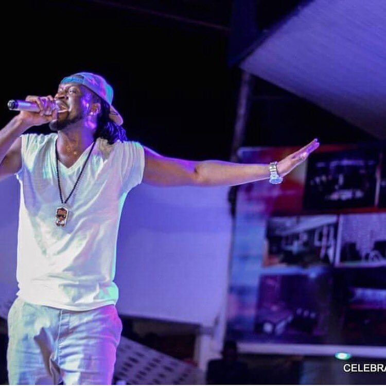 rudeboypsquare's tweet photo. Mic 🎤 that’s all 🔥💣🎼 #isallowed https://t.co/yqRE0nsjzd