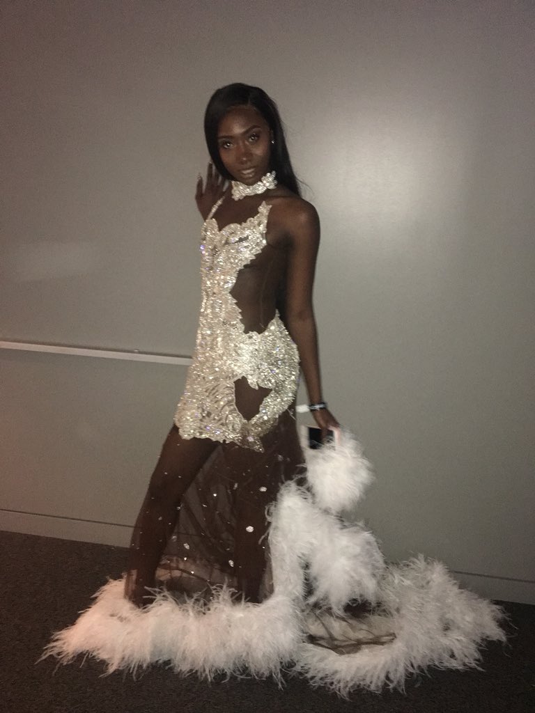 asiaw1414's tweet photo. Baddest drift 🚗💨 #PROM2K18 #DrippingwithELegance https://t.co/PDq4Lhv0nb