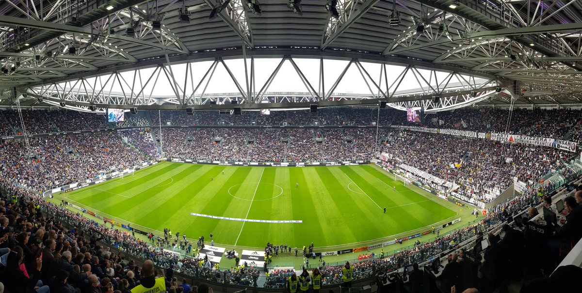 juventusfc's tweet photo. Siete bellissimi. Come sempre. #JuveSamp https://t.co/SWKHAXnJOF