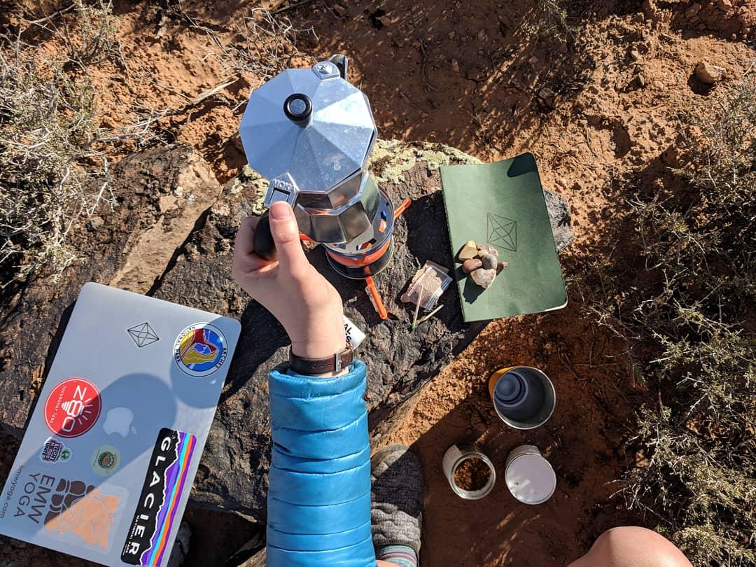 vschool_'s tweet image. We ☀️ balance high & low tech @ V School ••• edtech our way is #humancentered ••• by joining us you develop the tool kit to work anywhere your wild 💚 desires so you can live your best life.
.
#workanywhere #codeanywhere #uxd #edtech